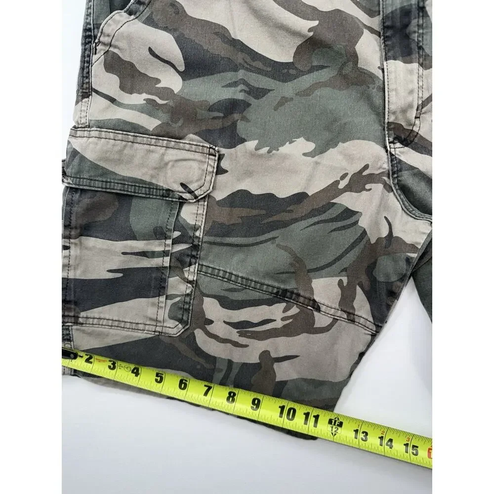 Wrangler Relaxed Fit Mens Camo 10
